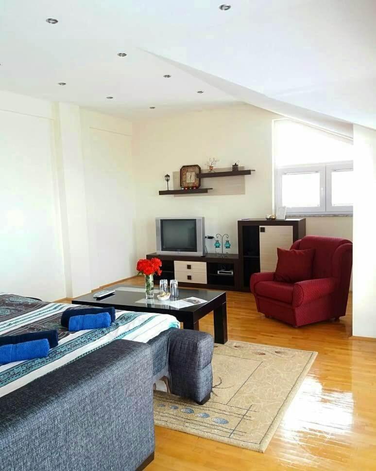 Ps Apartments - Peshtani Peštani Dış mekan fotoğraf